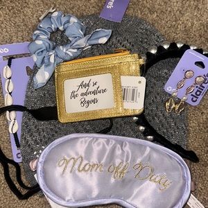 Mom off Duty Bundle